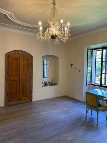 Apartmán v barokního faře s rozsáhlou zahradou (Apartman v barokniho fare s rozsahlou zahradou) in Manetin