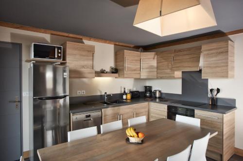3 bedrooms, 5 beds