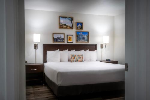 Alpine Inn near Convention Center and the Park - image 3