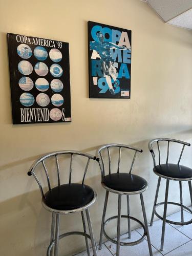 EcuaRent in La Aurora