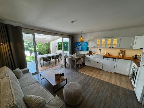 Villa Leona 3 Chambres et parc aquatique - Les Restanques - Location, gîte - Grimaud