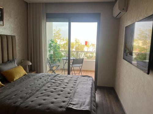 Riviera Escape - Appart Neuf Climatisé avec Balcon à Maarif Anfa, Casablanca (fotografie 8)