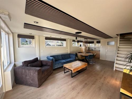 Cozy Guesthouse 15 min Amsterdam Haarlem Zandvoort in Haarlemmermeer