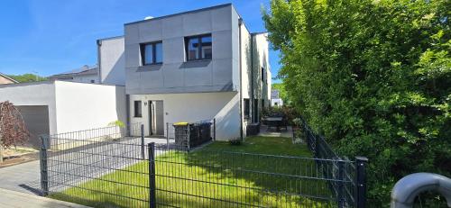 Neues modernes Haus am Tierpark in Alsdorf