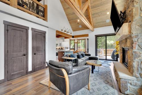 Calle de Plata 136 by Ski Country Resorts near McCullough Gulch Trailhead