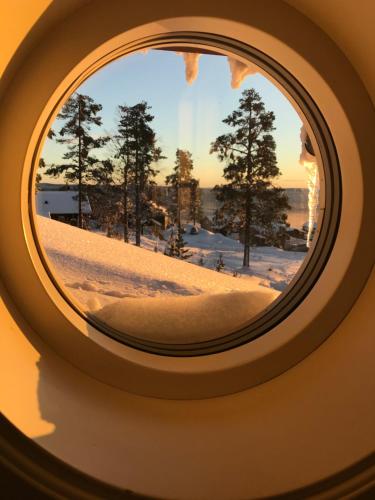 Branäs med vedeldad badtunna (Branas med vedeldad badtunna) in 시스스레백