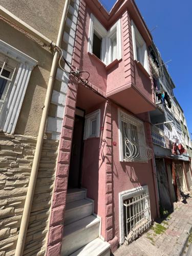 Pink House - Central Location by Seashore, Fiber Internet, Istanbul (Foto 3)