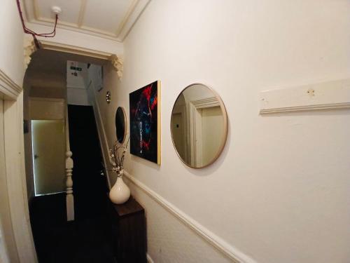 A nice private room in a shared house