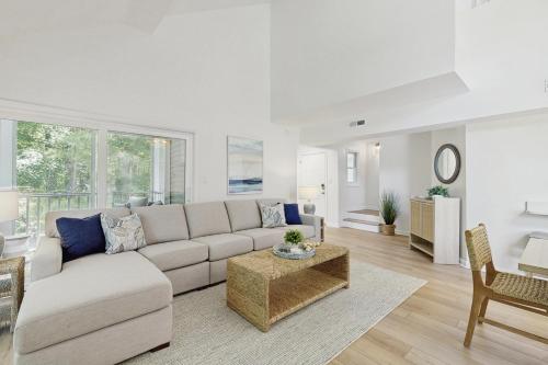 Sea Colony 52009 image