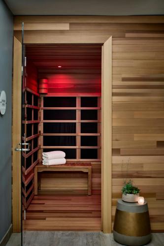 Marriott Shoals Hotel & Spa - image 3