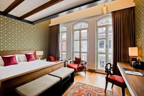 The Sultan Room Type - Deluxe Double Room