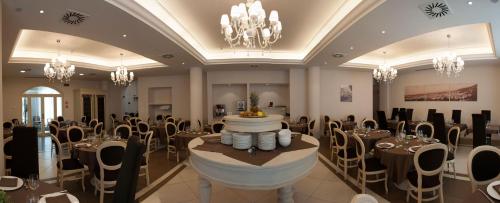 Ресторан, Hotel Fini in Сан - Джованні Ротондо