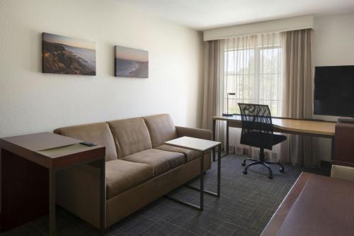 Residence Inn San Diego Del Mar - image 12