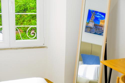 Elegantis Gracchi Apartment - Your Chic Retreat in Central Rome - Vatican Area, Rome (photo 10)