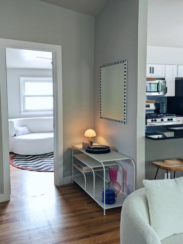 CASA GLAM - Pontiac in Featherstone