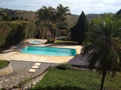 Chácara do Nari - Casa com Piscina em Condomínio Fechado (Chacara do Nari - Casa com Piscina em Condominio Fechado) in Bom Jesus Dos Perdões