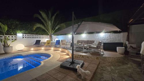 Wonderful villa with private pool summer kitchen - image 5