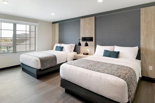 ClubHouse Hotel & Suites Rapid City - image 3