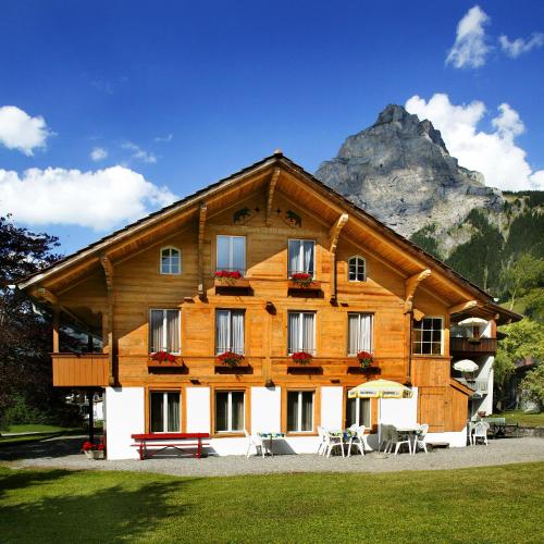 Hotel Alpina in Kandersteg, Schweiz