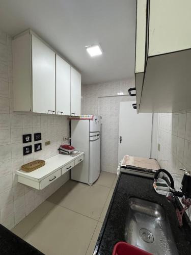 One-Bedroom Apartment image 6