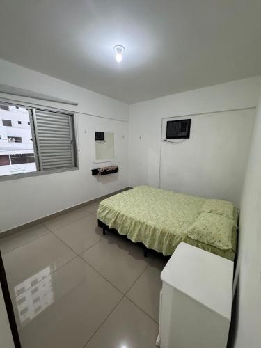 One-Bedroom Apartment image 5