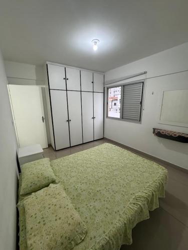One-Bedroom Apartment image 2