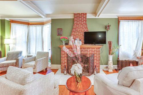 Historic Home in ريدنج