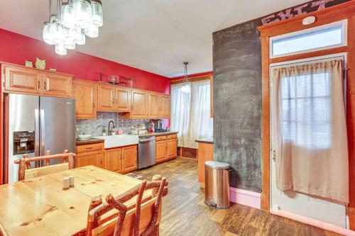 Historic Home in ريدنج