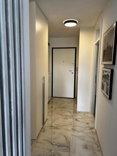 Lux Apartment Gusinjac - image 4