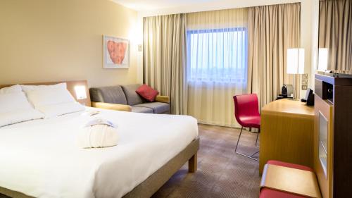 room detail thumbnail 1