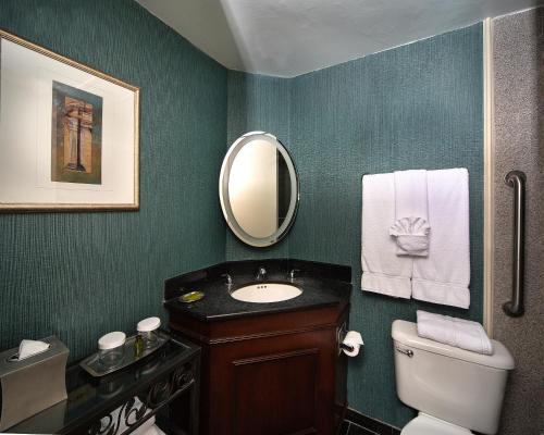 The Whitehall Houston The Whitehall Houston is a popular choice amongst travelers in Houston (TX), whether exploring or just passing through. The property has everything you need for a comfortable stay. Service-minded staf