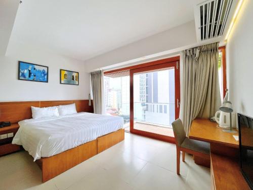 Golden Holiday Hotel