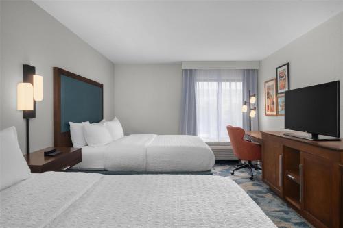 Hampton Inn Memphis / Southaven - image 2