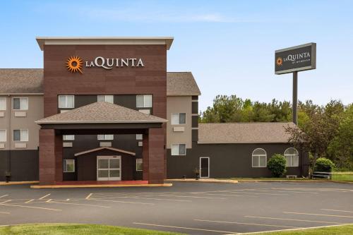 La Quinta Inn by Wyndham Peru Starved Rock State Park - image 11