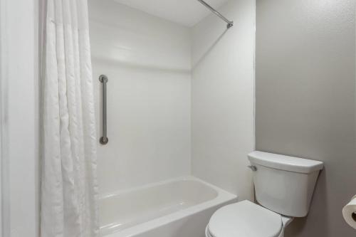 Quality Inn Wilmington - image 12
