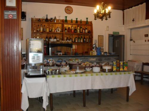 酒吧/高級酒吧, 阿爾卡米尼托酒店 (Al Caminetto) in 奧斯塔