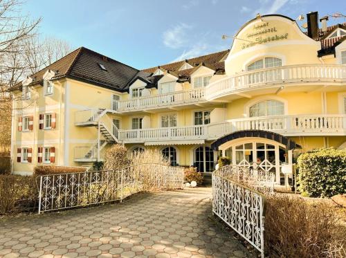 A szálláshely kívülről, Ferienwohnung Chalet Bayrischer Wald in Villa Terrasse Bergblick Ski Sauna Arber Osser mit Hund bis  in Hohenwarth