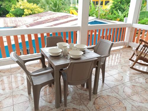 阳台/露台, Christina's Guest House OFFICIAL in 小马伊斯群岛