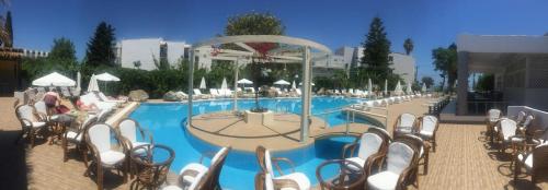 Palm Beach Hotel - Adults only - image 3