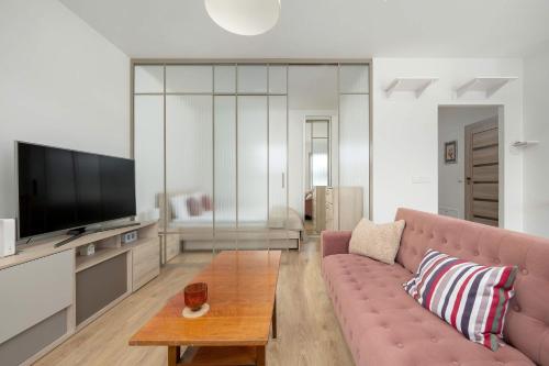 Cozy Apartment Wrocław with Garage Access by Noclegi Renters, Breslau (Foto 5)