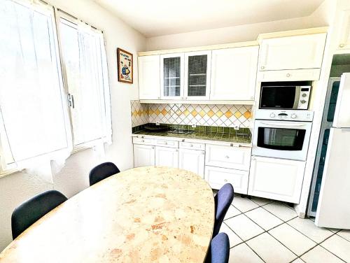 Villa Le Jardin des Délices - de 2 à 8 personnes avec Piscine (Villa Le Jardin des Delices - de 2 a 8 personnes avec Piscine) in Raissac-d'Aude
