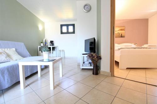 Apartments Frideric - Location saisonnière - Pag