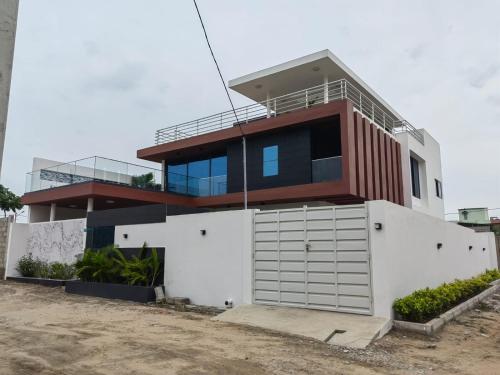 Zunanjost, Belle villa à FIDJROSSE (Belle villa a FIDJROSSE) in Fiyegnon