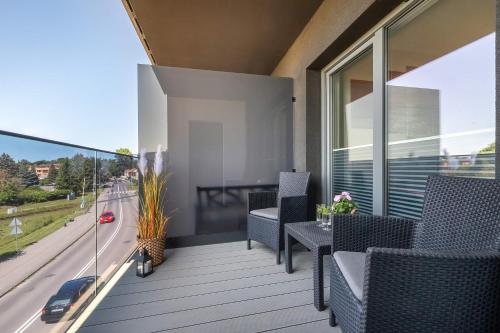 ทัศนียภาพ, Bright Apartment with Balcony for 4 People by Noclegi Renters in โอโกรดี