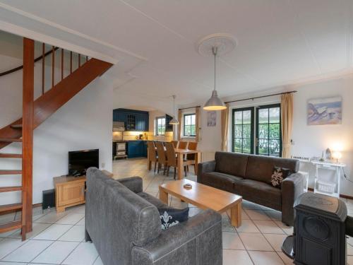 Gracious Holiday Villa With Terrace - Callantsoog