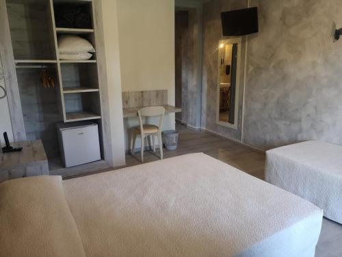 Hotel Cyrnea - image 11
