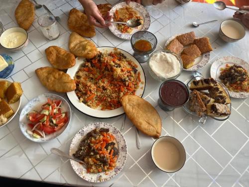 East guest house in Shabdan