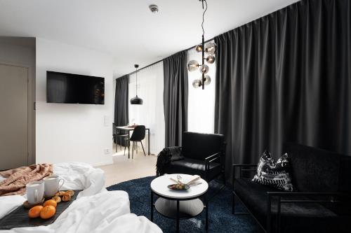 . Sky Hotel City Apartments