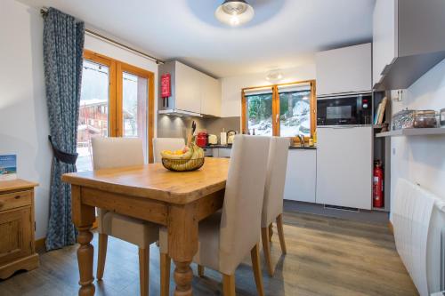 Simply Morzine - Apartment des Montagnes - image 2