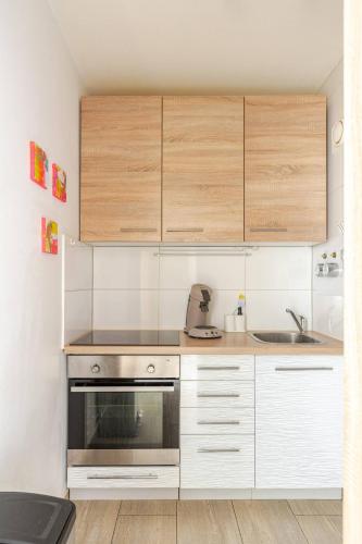 Schönes Apartment mit Parkplatz & 24h CheckIn 2, Kolín nad Rýnem (fotografie 8)